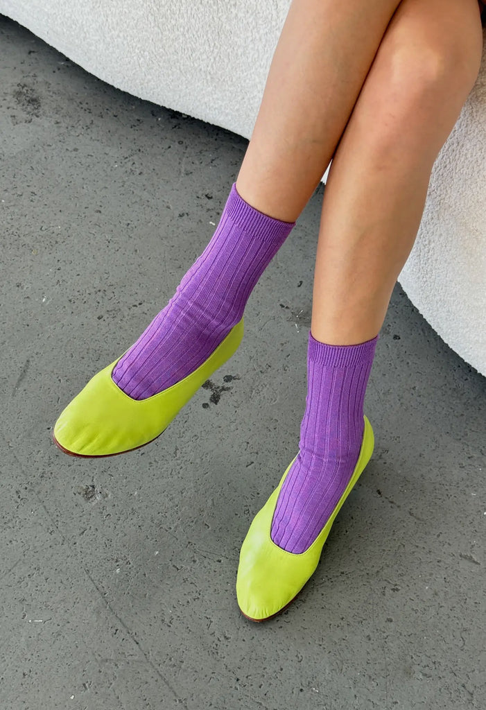 Le Bon Shoppe her socks violet