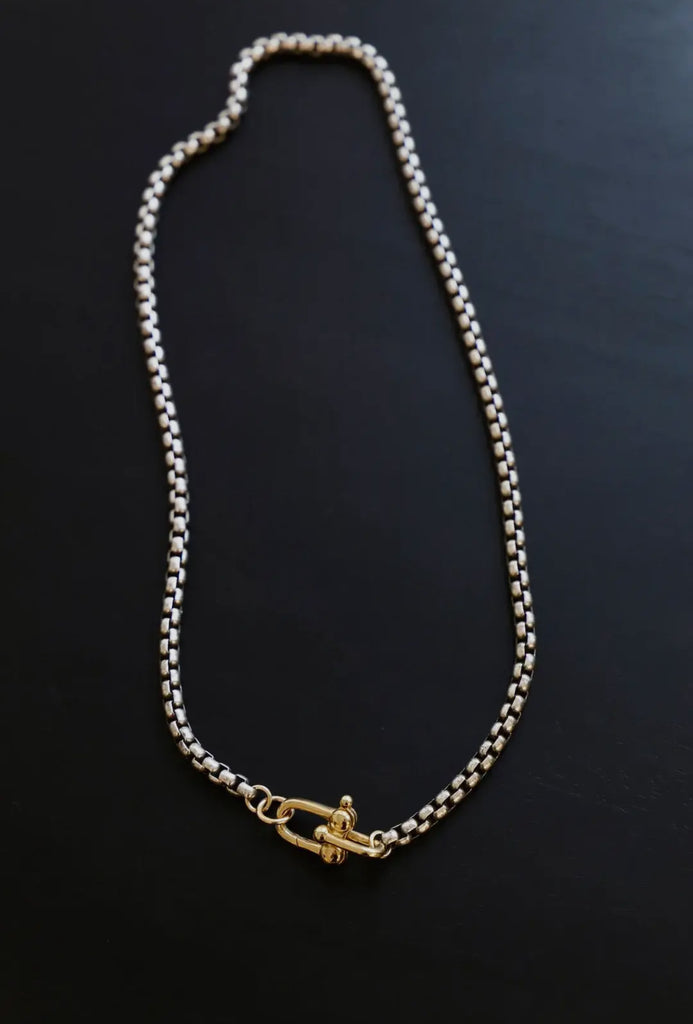 Nova round box chain