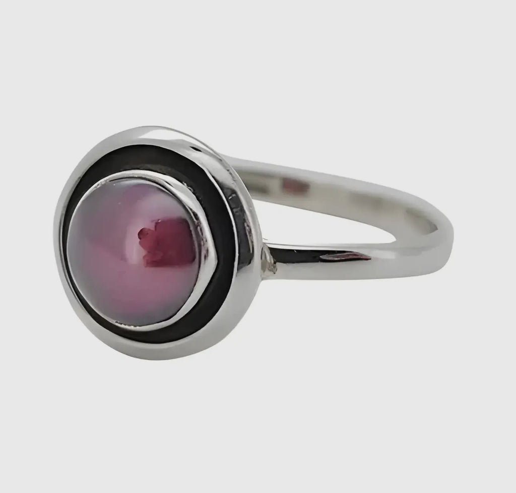 Garnet stone sterling silver ring size 8