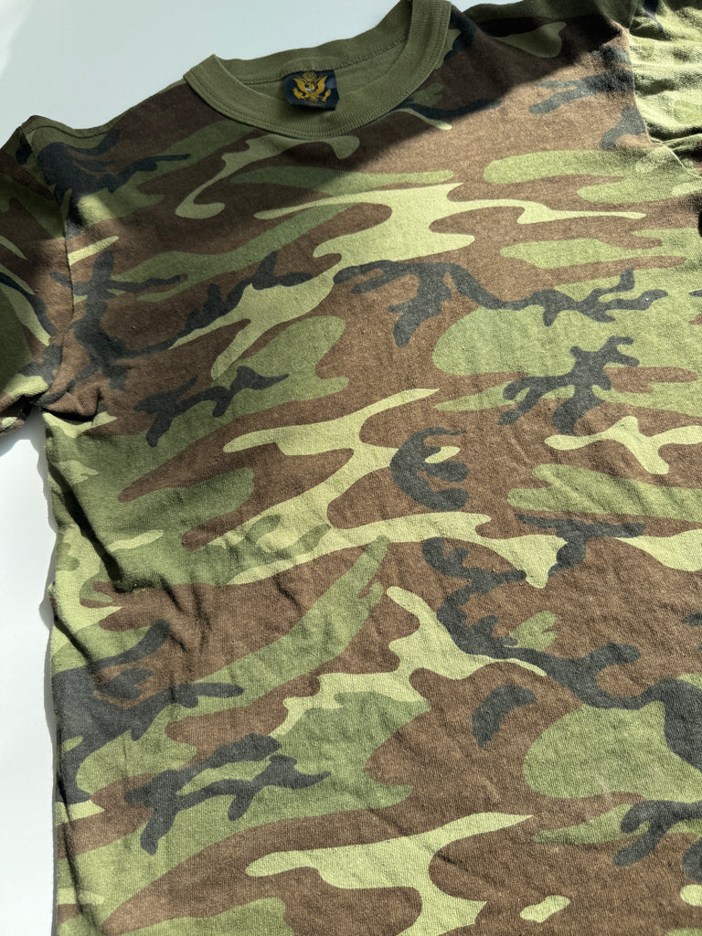 Vintage camo t shirt size small