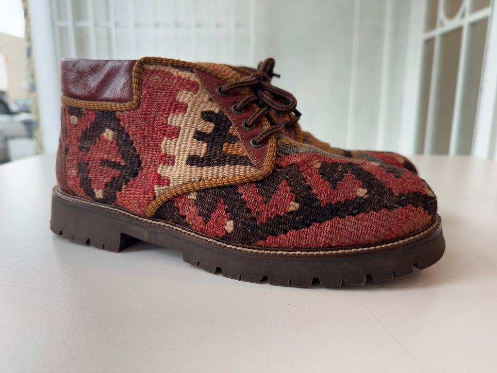 Vintage kilim boots size 9.5