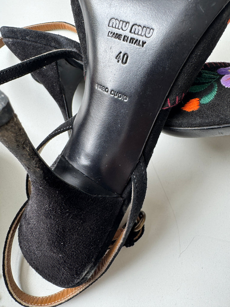 MIU MIU embroidered shoes size 40 size 9