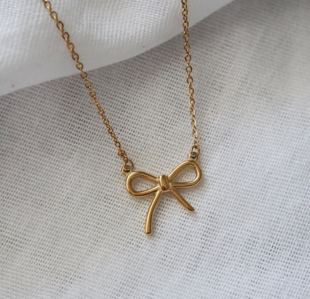 Bow necklace