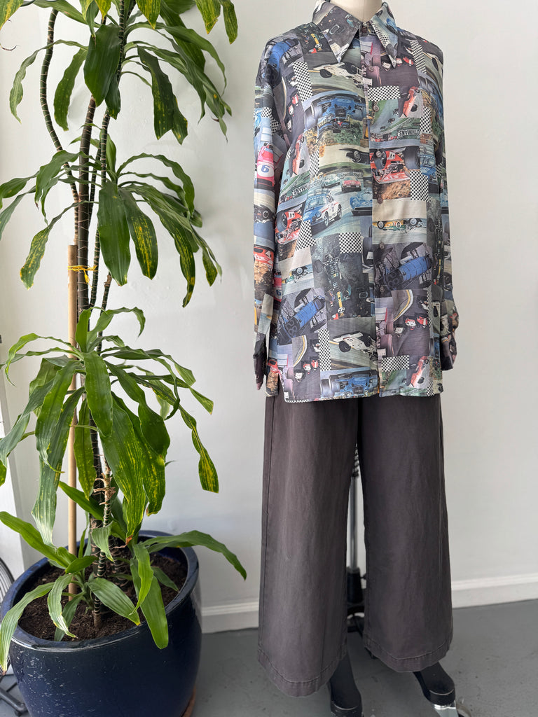 1970’s photo realistic racing car button up top