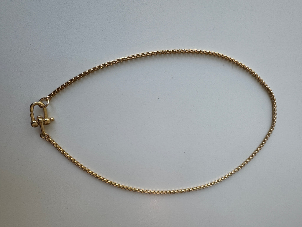 Gold nova round box chain