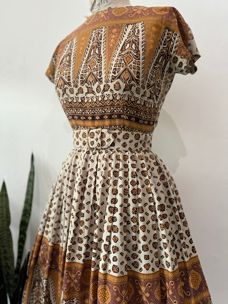 Vintage 1950's printed cotton dress