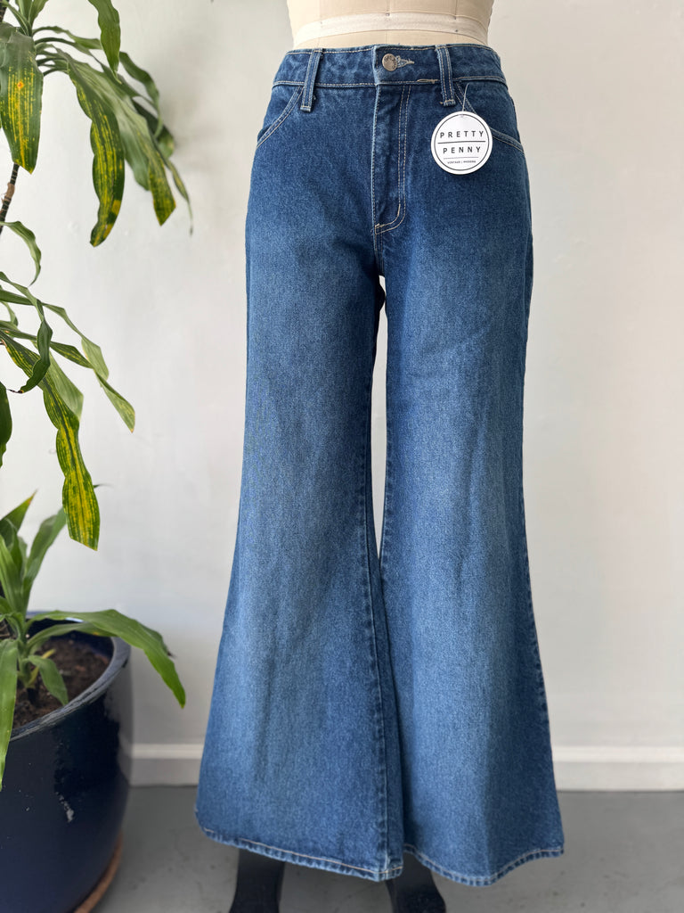 Vintage Paris blues experience bell bottom jeans waist “28”
