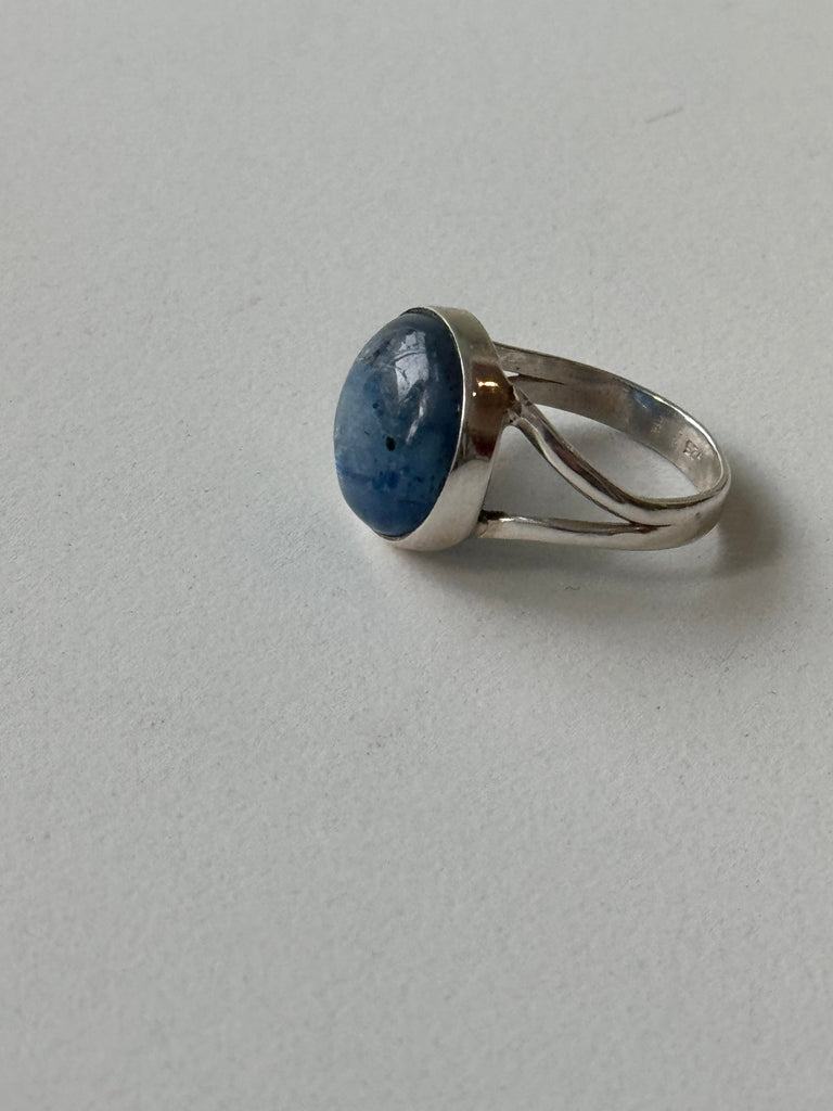 Moonstone and sterling silver ring size 8.5