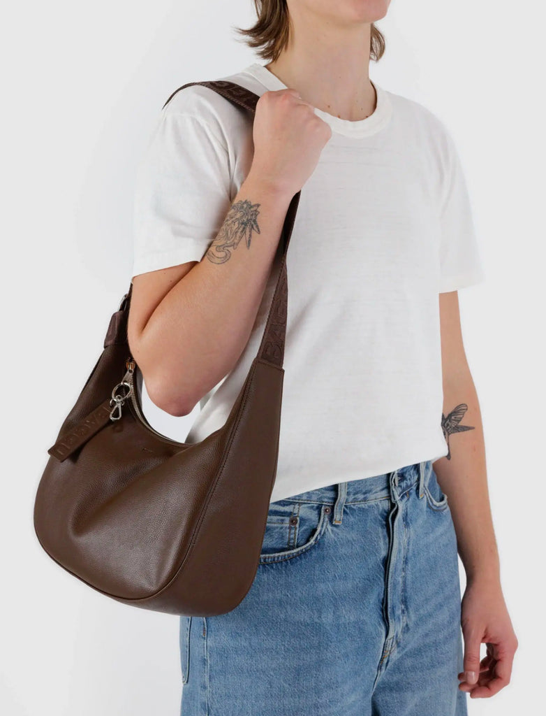 BAGGU | Medium Recycled Leather Crescent Bag | brown