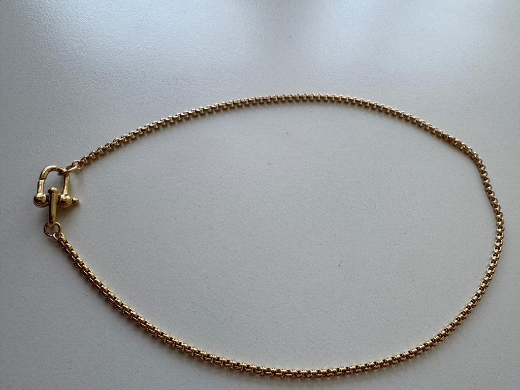 Gold nova round box chain