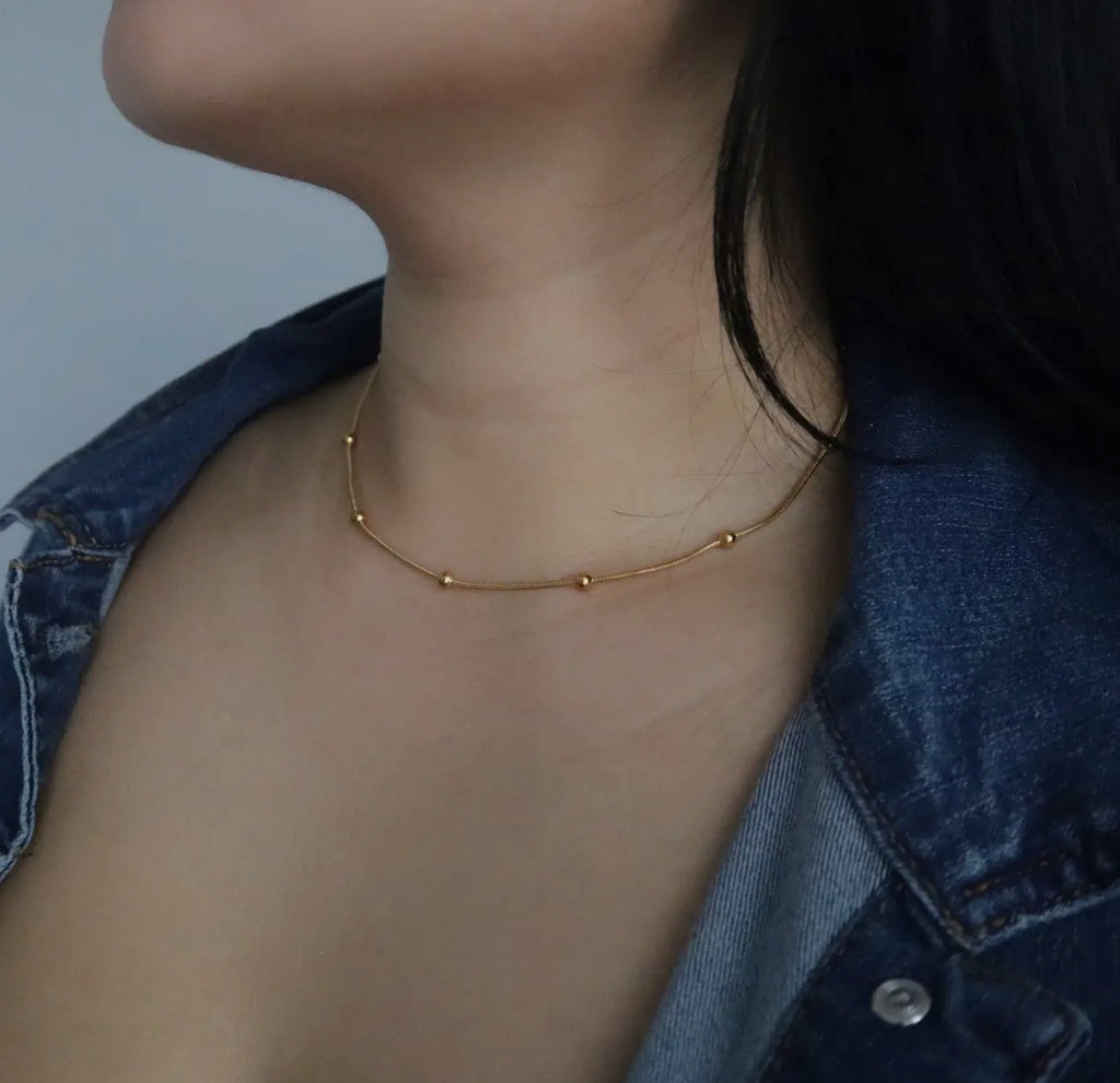 Satellite necklace