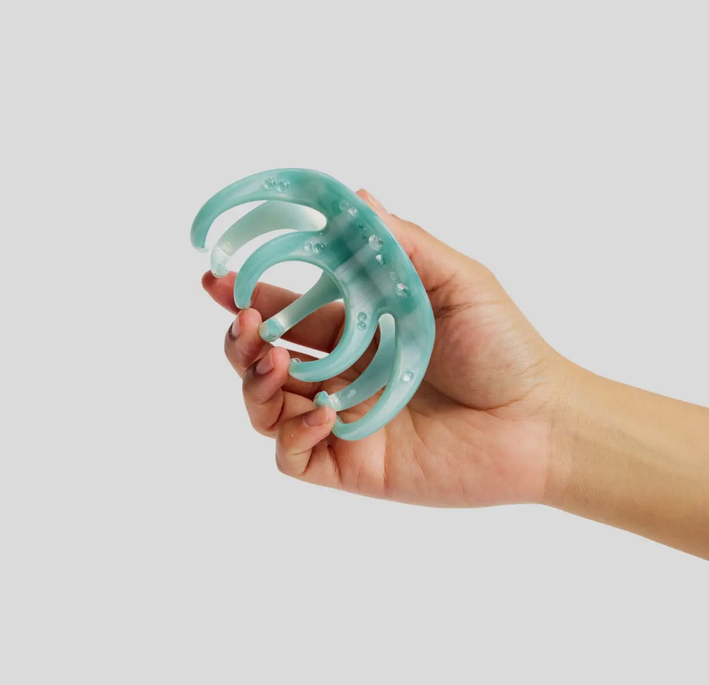 Chunks octopus claw clip. Large. Blue Dew
