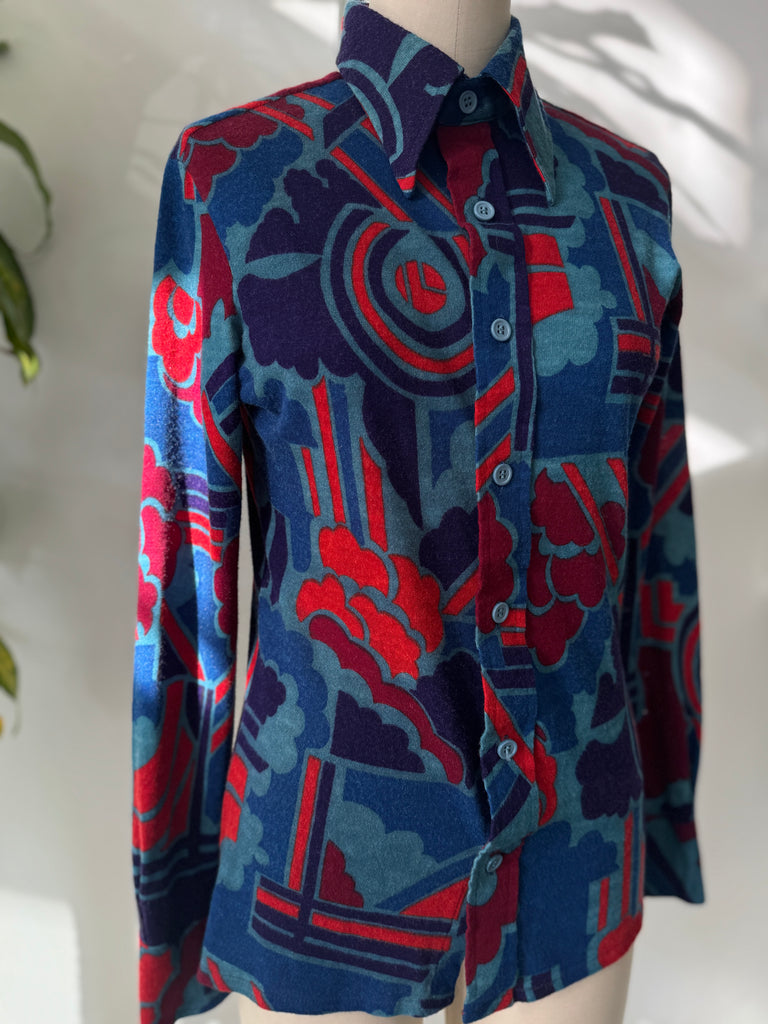 1970’s button up top with pointed collar