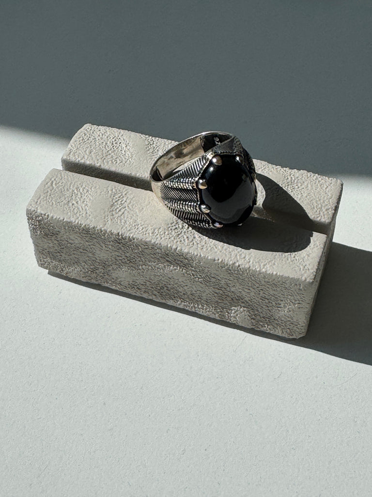 Onyx and Sterling silver claw size 11