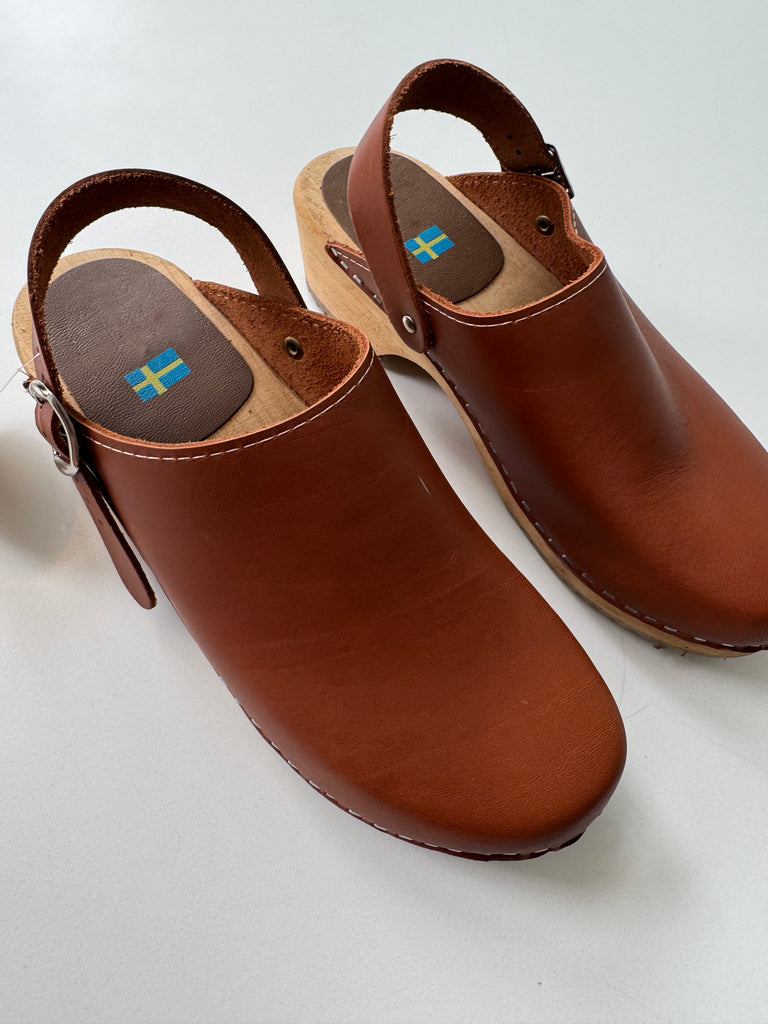 Mia Swedish clogs size 41/10