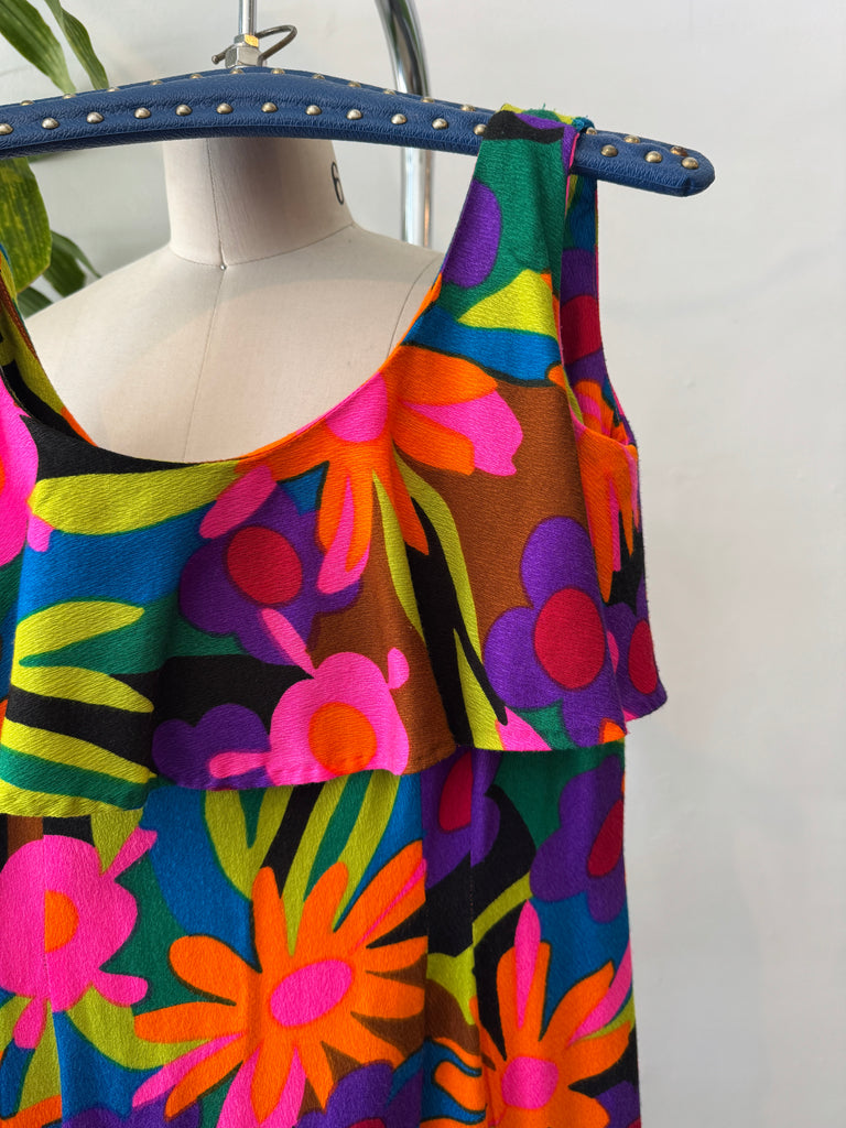 1960’s Sun fashion Hawaii vibrant floral print