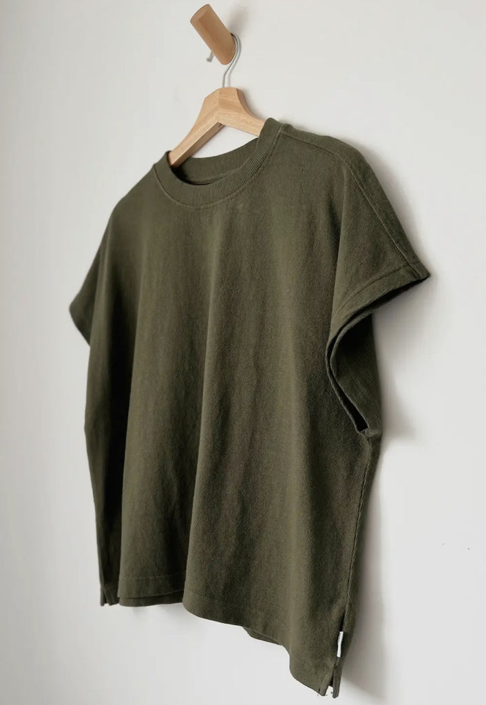 Le Bon Shoppe | Jeanne tee | Olive