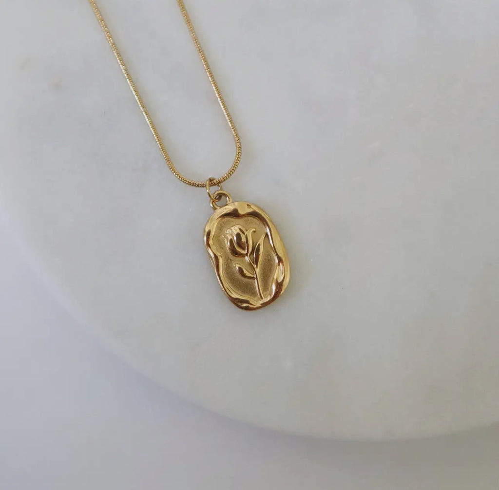 Tulip pendant necklace