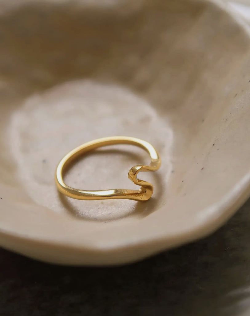 Wave ring