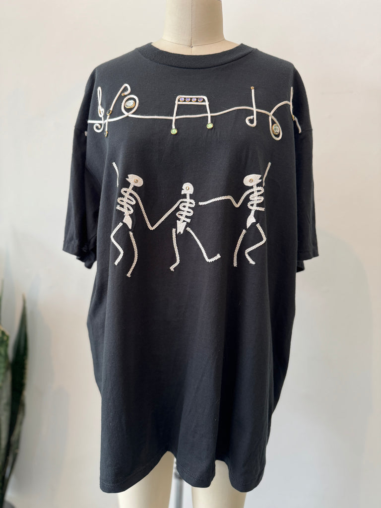Dancing skeleton vintage t shirt