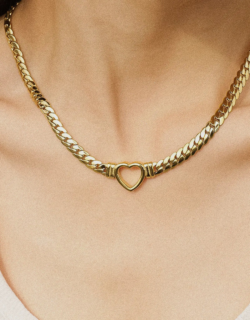 Heart maximalist necklace