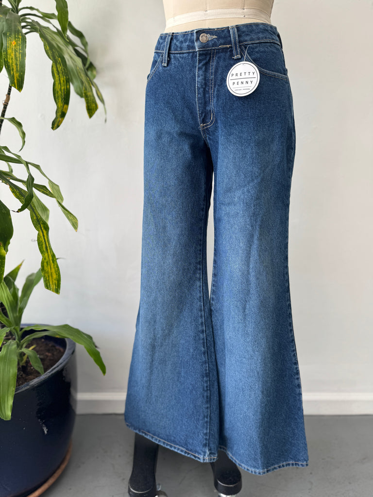 Vintage Paris blues experience bell bottom jeans waist “28”