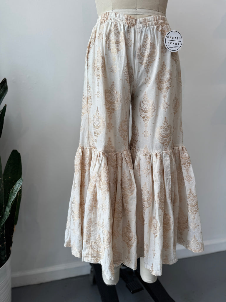 Flare pants waist “24-30”