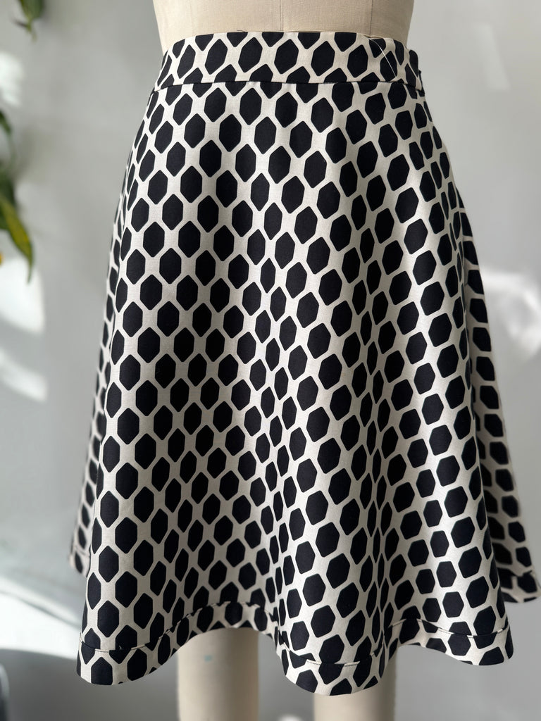 Designer DVF black and white skirt