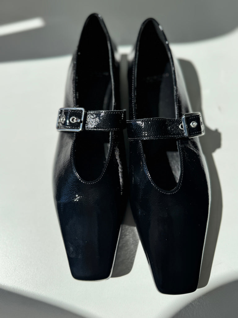 Vagabond patent leather shoes size 8.5/9