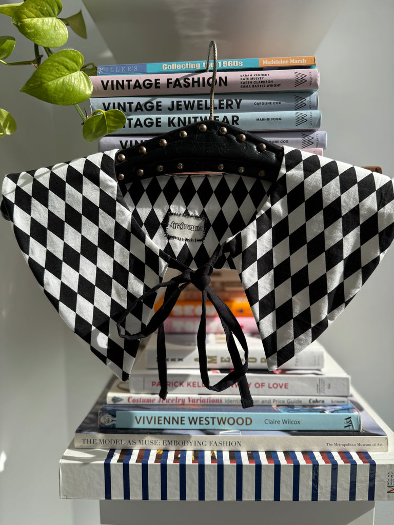 Black and white collar