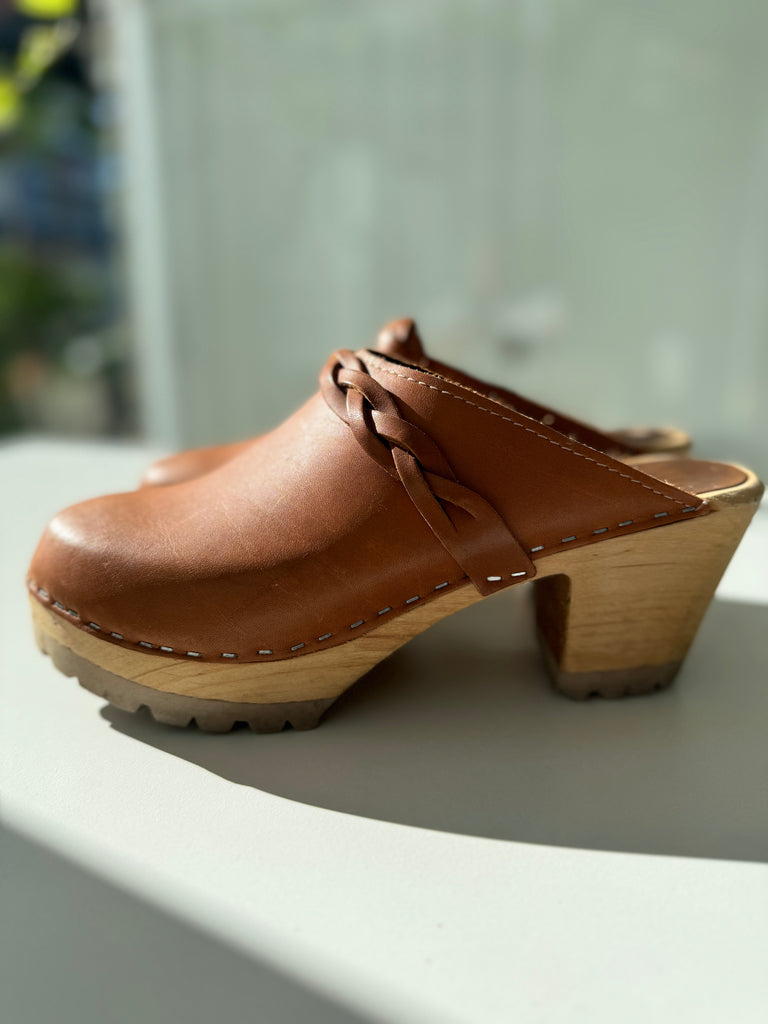Wooden And Leather clogs size 40 9.5