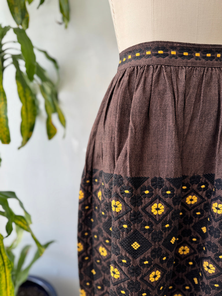 1950’s 100% cotton woven skirt