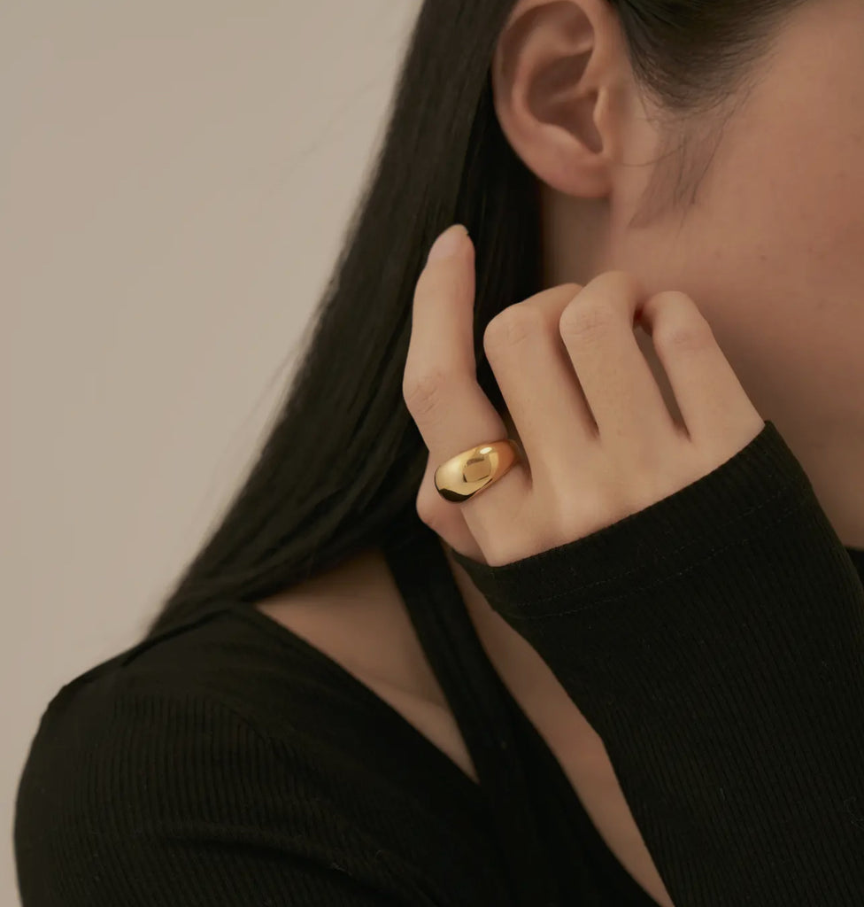 Gold bubble circle ring