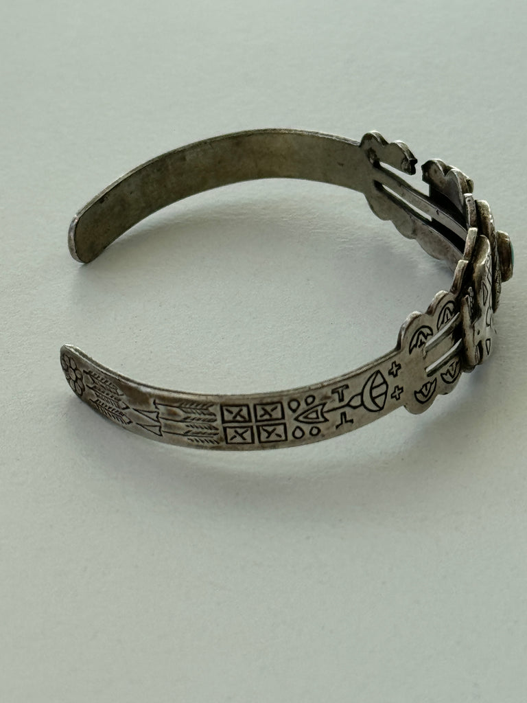 Sterling silver bracelet with amazing detail