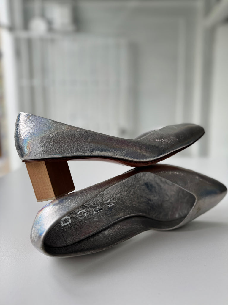 DOPP metallic shoes size 11