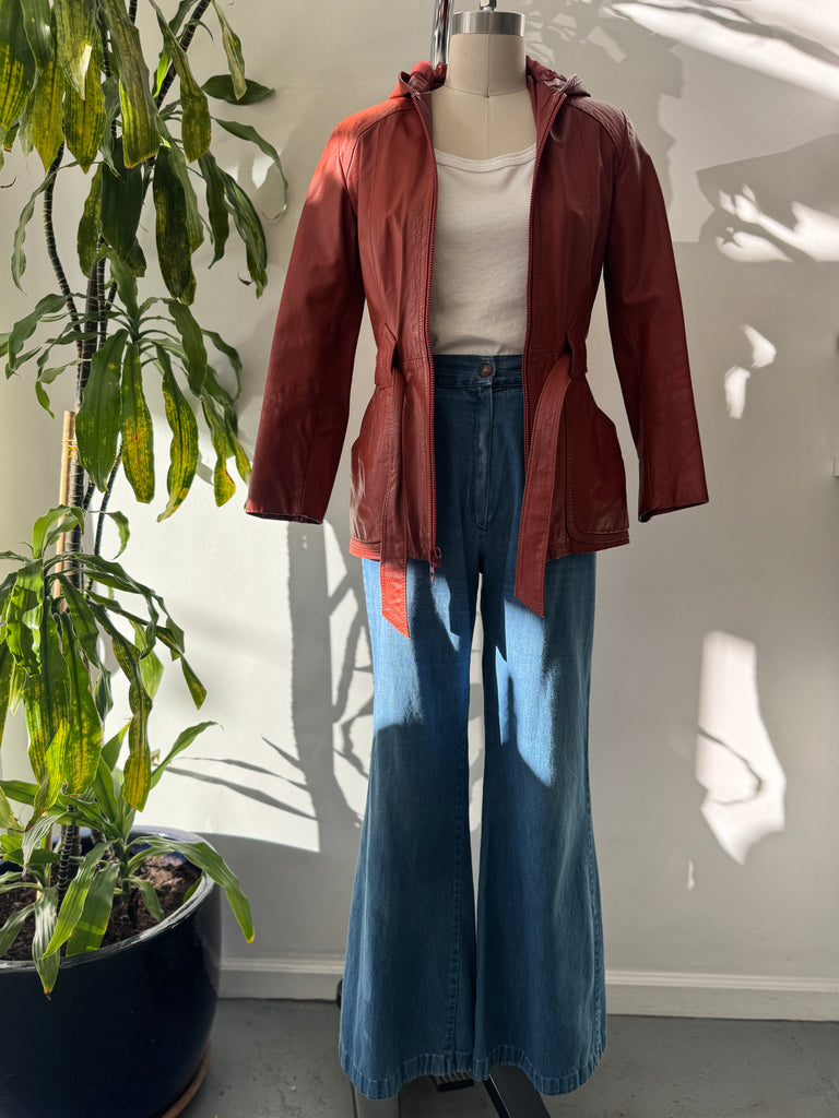 1970’s wide legged jeans with back star pockets waist 30”