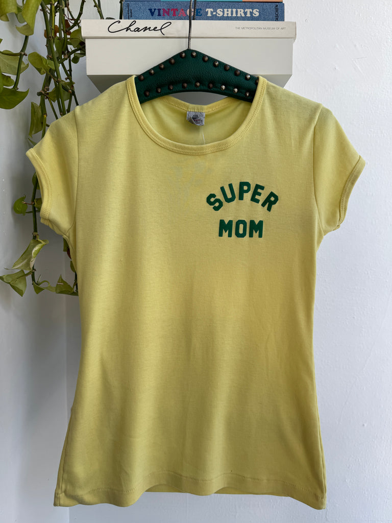 Vintage “super mom” t shirt