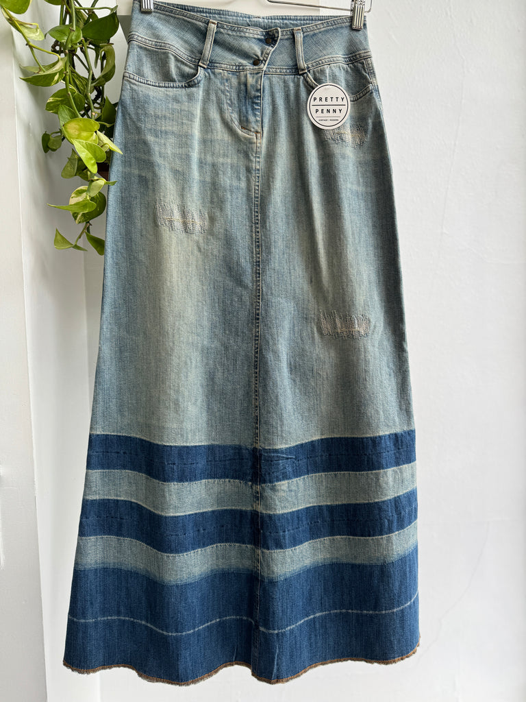 Denim cultura made in Italy denim skirt waist “28-30”