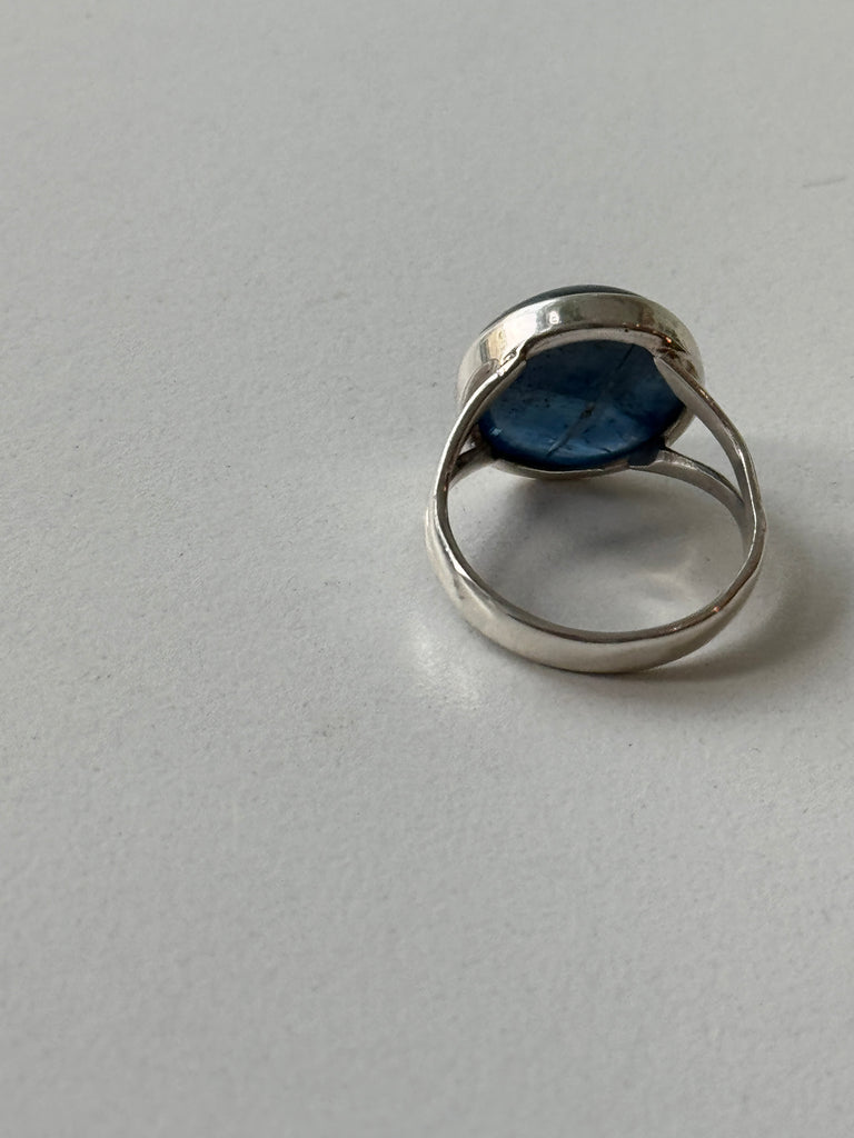 Moonstone and sterling silver ring size 8.5