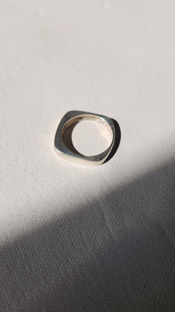 Vintage Sterling modernist squared ring size 7.5