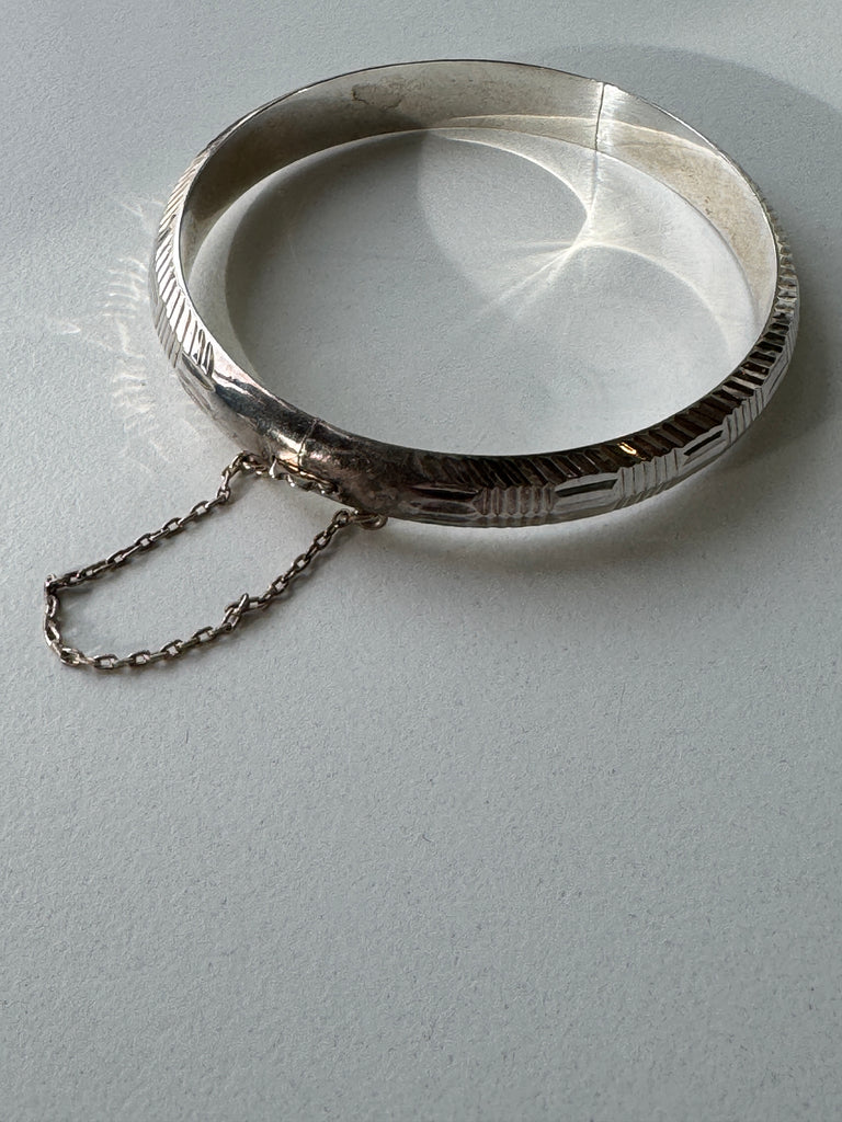 Vintage sterling silver bangle