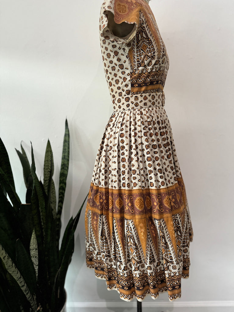 Vintage 1950's printed cotton dress