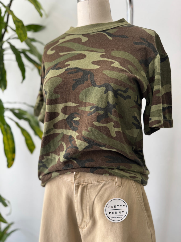 Vintage camo t shirt size small