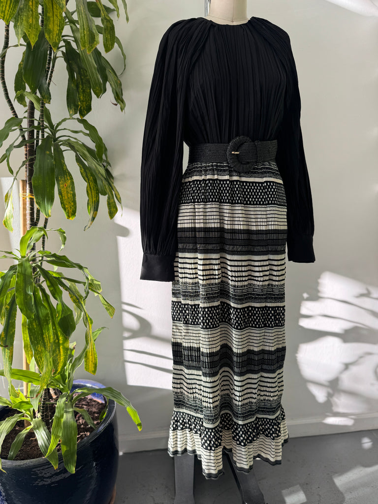 Pleated Skirt waist “30-52”