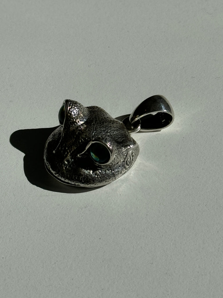 Sterling silver vintage frog pendant