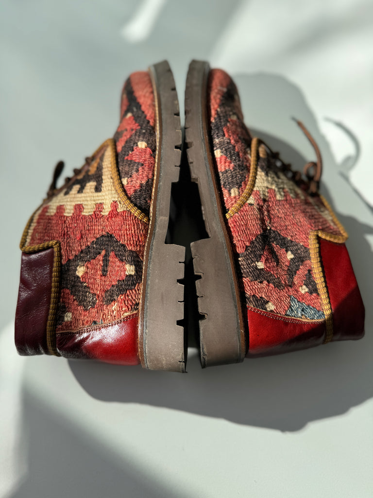 Vintage kilim boots size 9