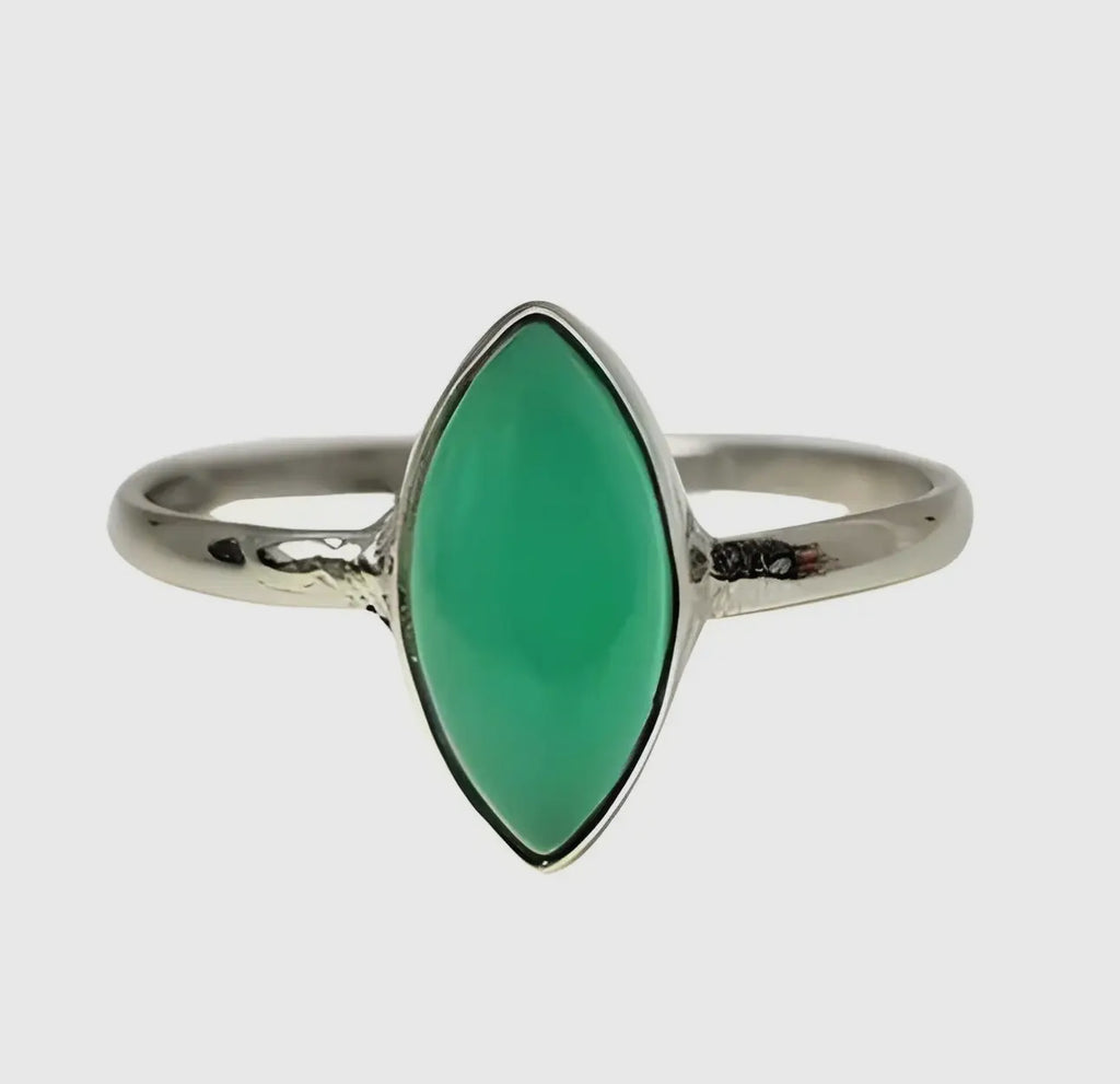 Green onyx sterling silver ring size  8