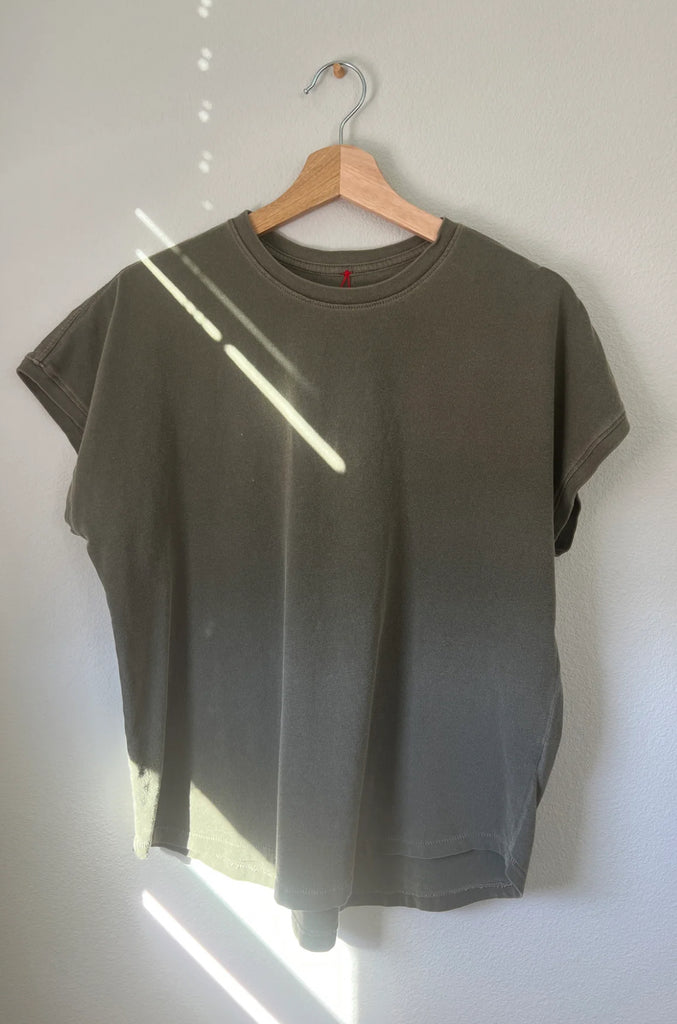 Le bon shoppe | her tee | army green