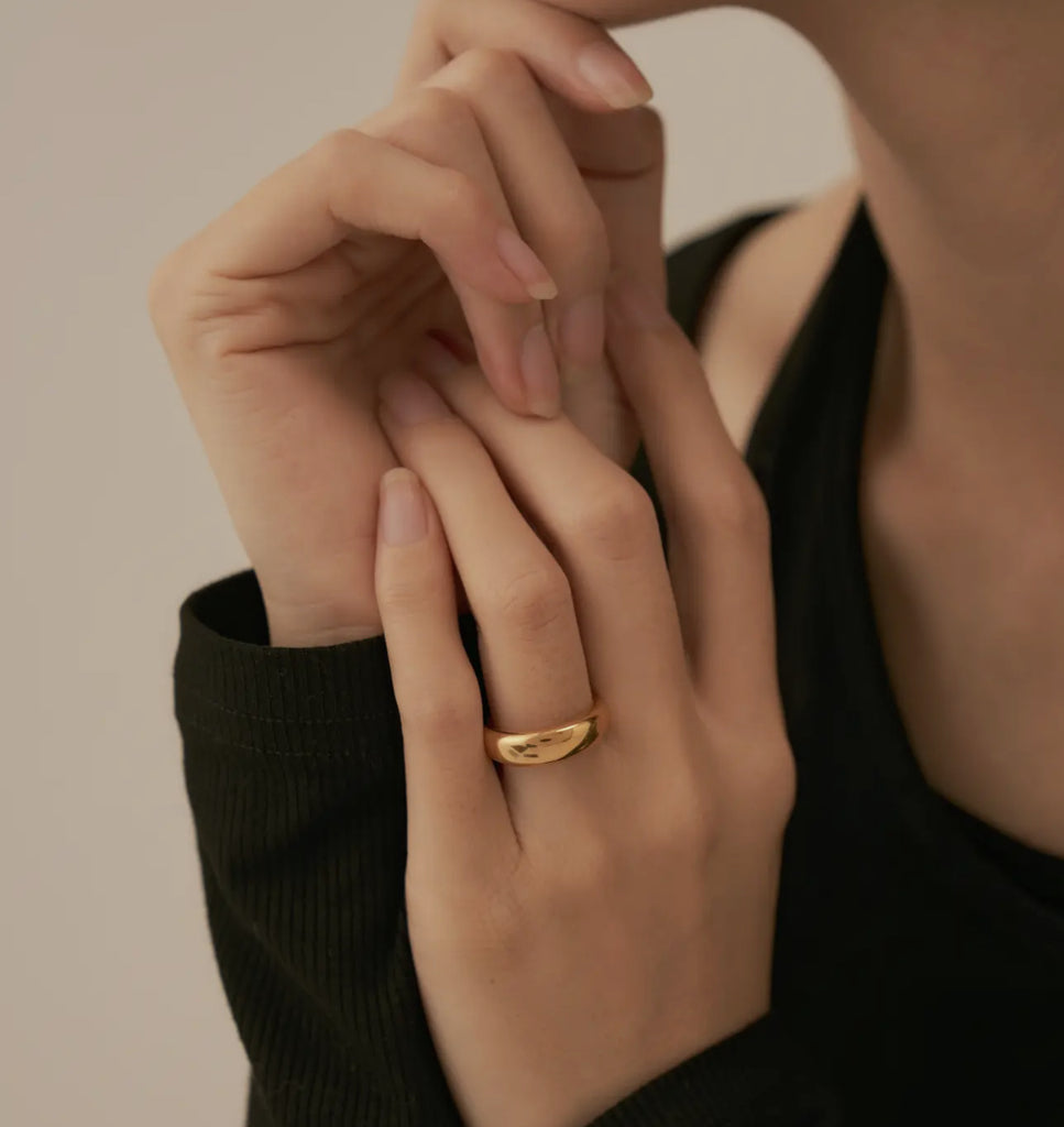 Gold bubble circle ring