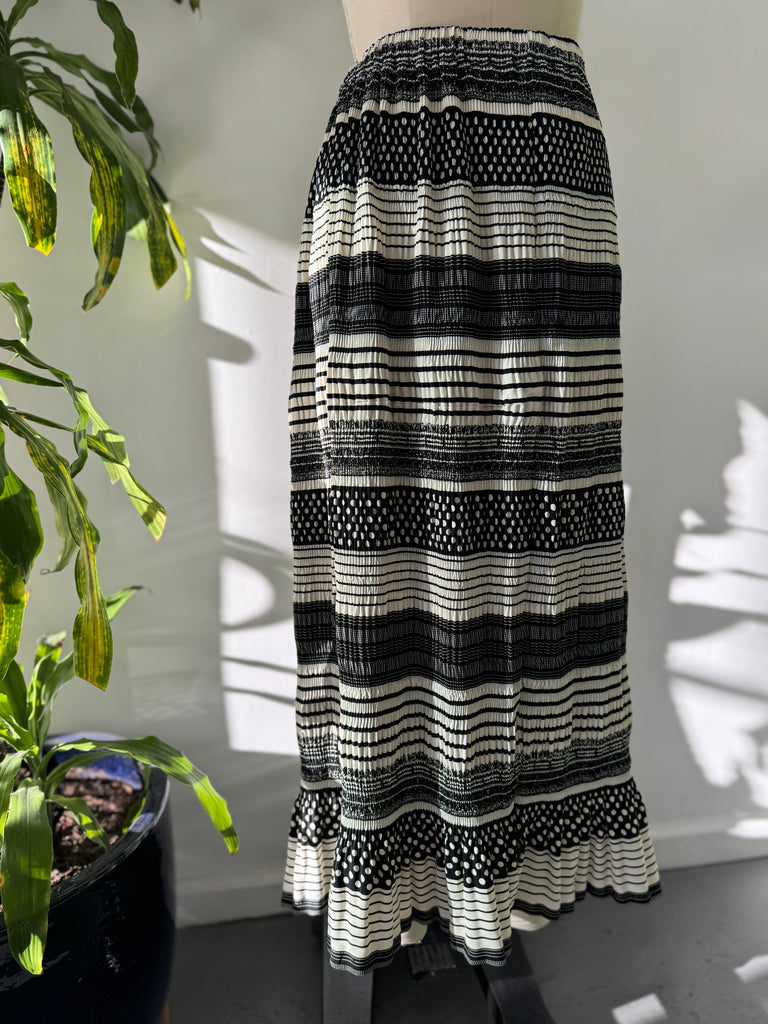 Pleated Skirt waist “30-52”